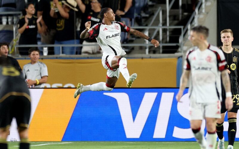 Flamengo fecha primeira fase do Mundial com empate com o Los Angeles
