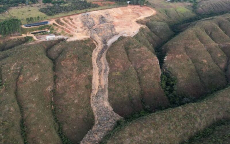 Goiás dá 2 dias para aterro apresentar plano de recolhimento de lixo