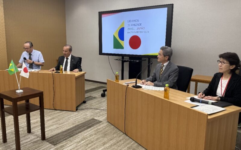Governador reforça pedido para abertura de mercado de carne bovina para autoridades japonesas e embaixada brasileira