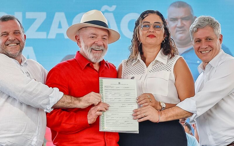 Governo assina acordo para acelerar regularização fundiária