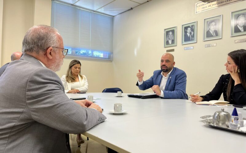 Governo autoriza contratação de médicos pediatras para atendimento no Hospital Universitário de Florianópolis  