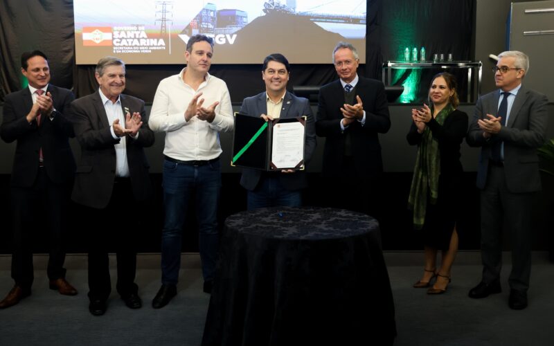 Governo de SC assina contrato com a FGV para elaboração do Plano Estadual de Transição Energética Justa