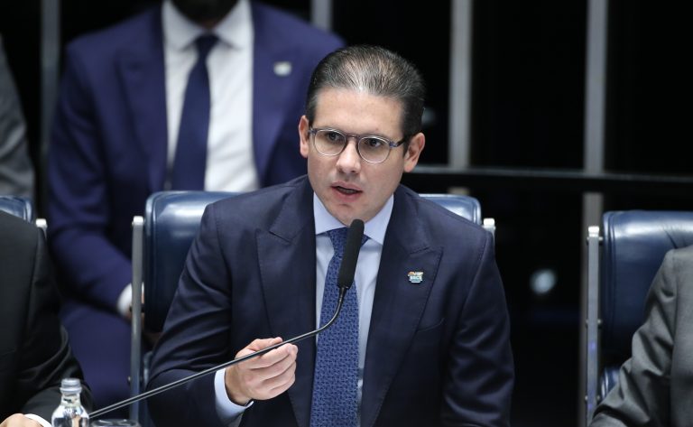 Hugo Motta defende diálogo e diplomacia para solução dos desafios globais - Notícias