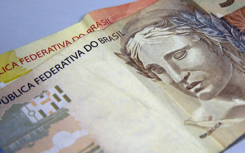 IOF: Representantes da indústria querem participar de ação no STF