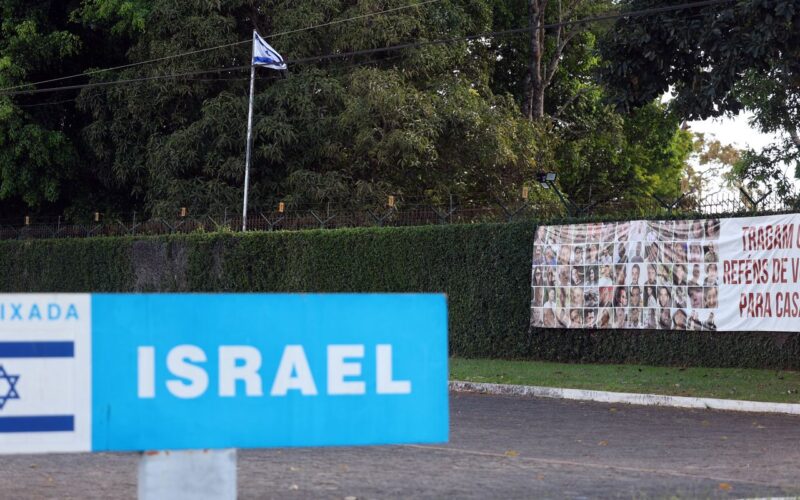 Israel fecha embaixada e consulado no Brasil após ataque ao Irã