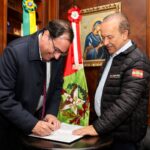 Jorginho Mello reassume o Governo de Santa Catarina após missão internacional