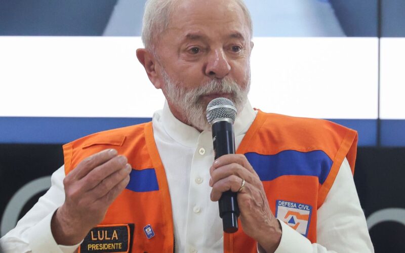 Lula lamenta morte de oito pessoas em queda de balão em Santa Catarina