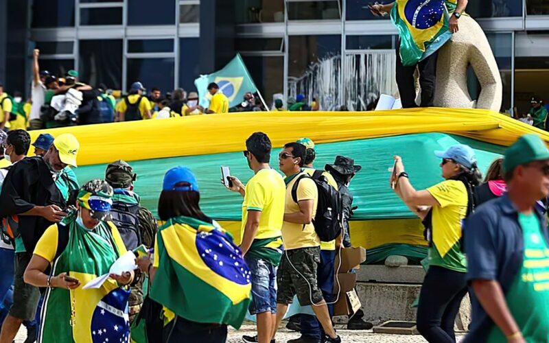 Marinha expulsa militar condenado por atos golpistas de 8 de janeiro