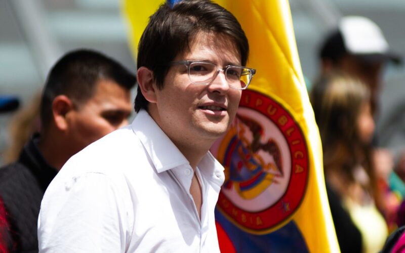 Miguel Uribe mostra sinais de melhora neurológica após ser baleado