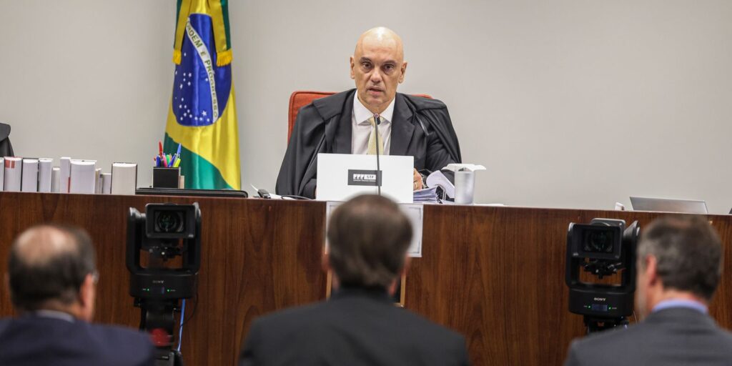 Moraes diz que não vai admitir tumulto processual na ação do golpe