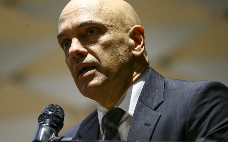 Moraes manda Google informar quem publicou minuta do golpe na internet