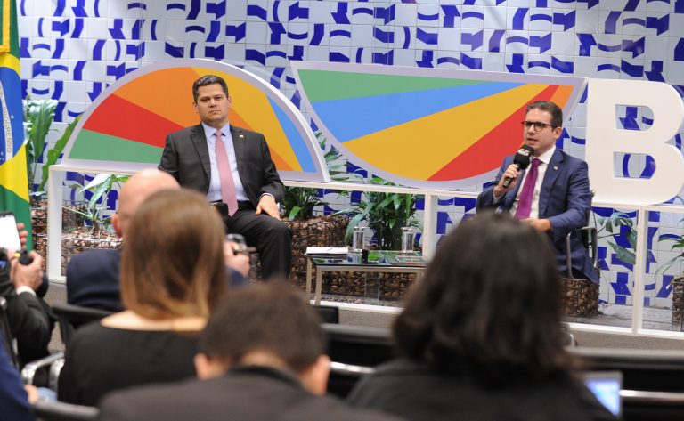 Motta e Alcolumbre defendem protagonismo do Brasil e alinhamento do BRICS em pautas globais - Notícias