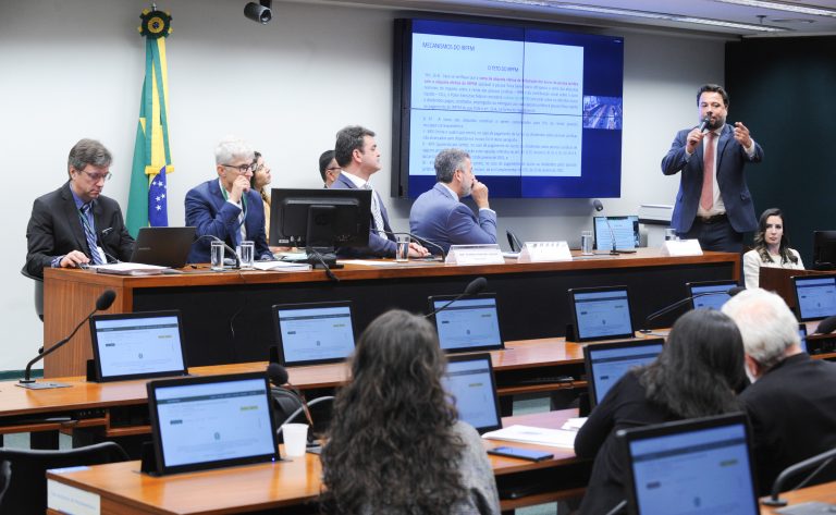 Mudança no Imposto de Renda pode provocar perda bilionária para municípios, alerta entidade - Notícias