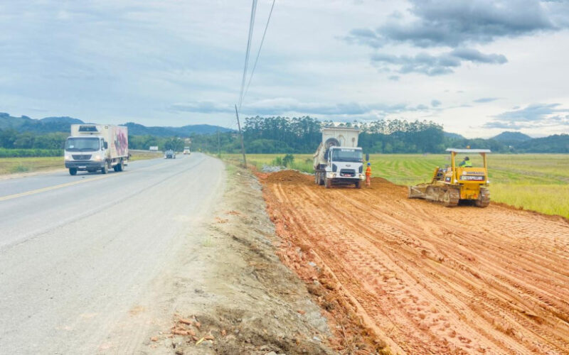 Obra de duplicação da SC-108 entre Guaramirim e Massaranduba avança em várias frentes