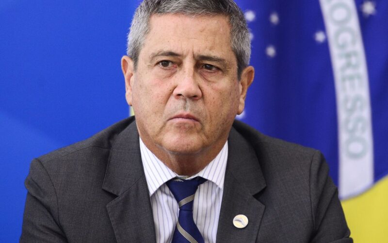 PF diz que Braga Netto foi "figura central" para desacreditar eleições