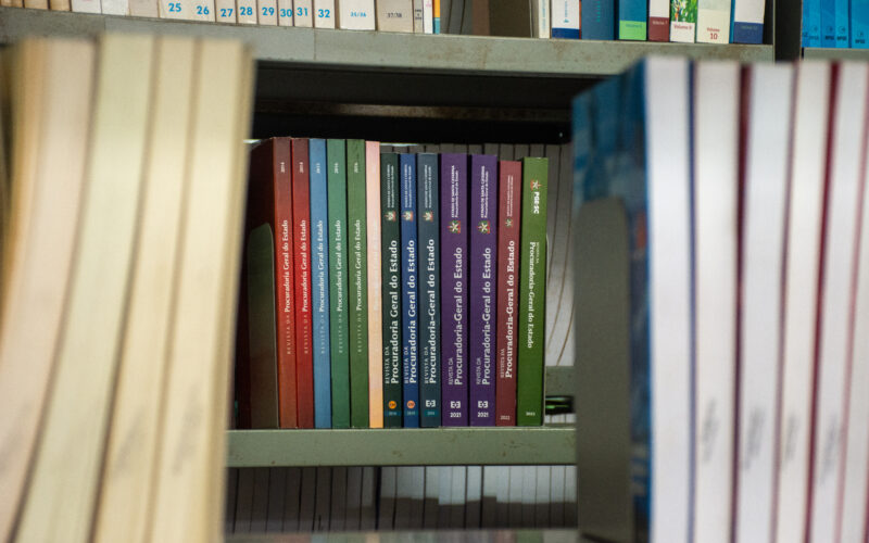 PGE abre edital para publicação de artigos na Revista da instituição