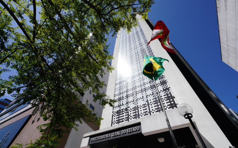 PGE/SC oferece vagas de estágio em Direito