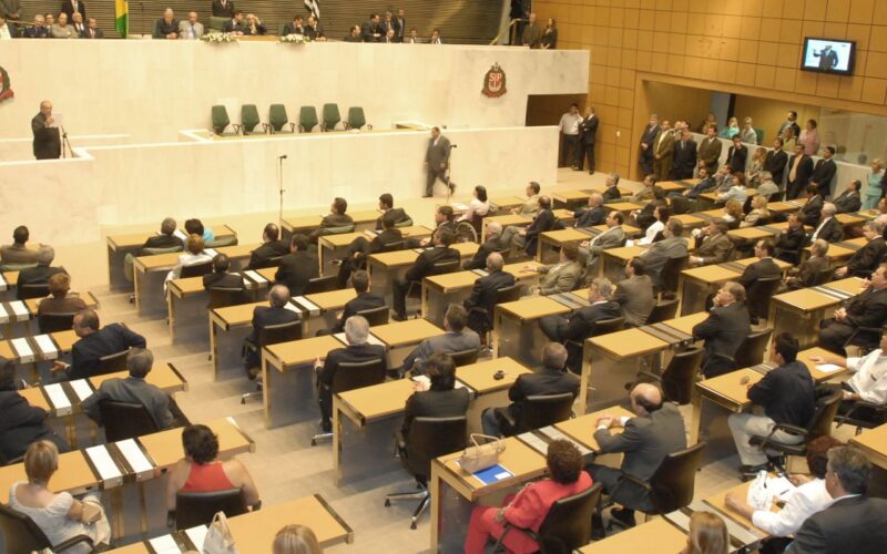 Polícia Civil vai investigar ameaças de morte a deputadas de SP