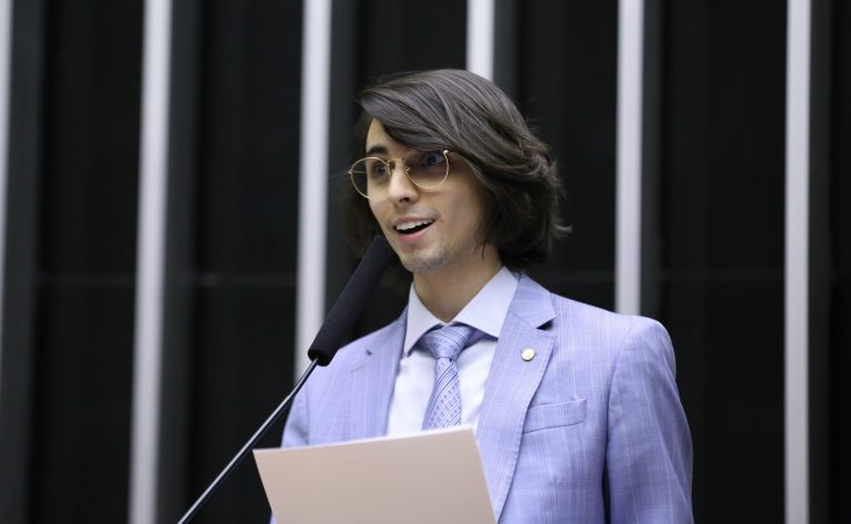 Projeto cria fundo para financiar manutenção das redes de telecomunicações na Amazônia - Notícias