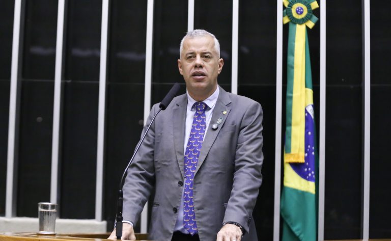 Projeto proíbe fiscos de compartilhar informações bancárias de clientes - Notícias