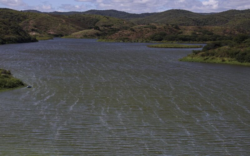 Rio São Francisco terá nova hidrovia para transporte de cargas ao NE