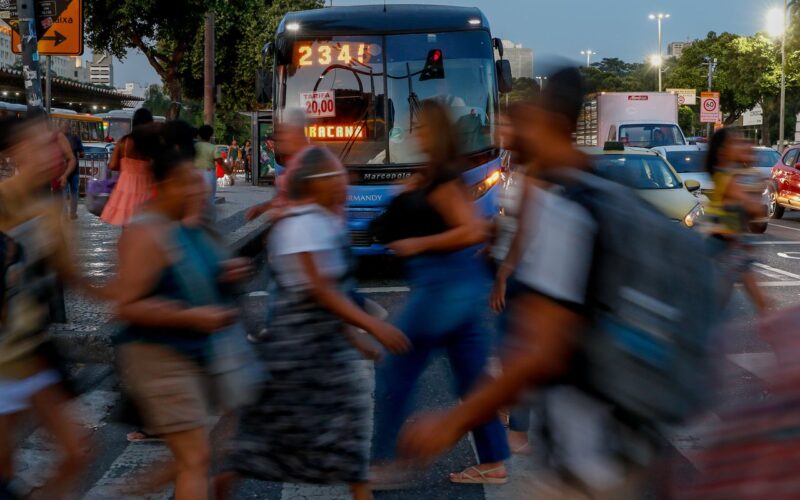 São Paulo e Rio têm fluxo migratório negativo pela primeira vez
