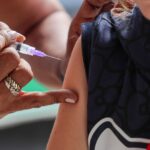 Saúde reforça importância da vacinação contra a gripe diante do aumento de casos graves