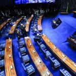 Senado segue Câmara e também derruba decreto do IOF