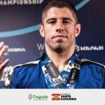 Tainan Dalpra escreve história no jiu-jítsu com tricampeonato mundial