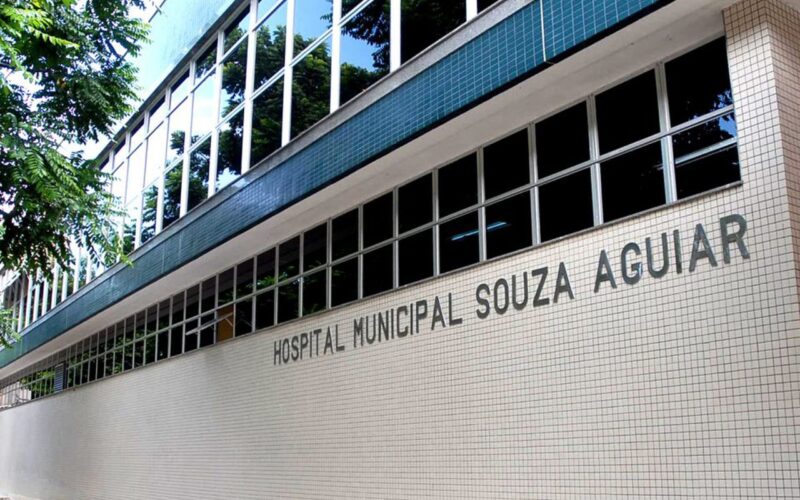 Unidades de saúde do Rio terão placas com textos críticos ao aborto