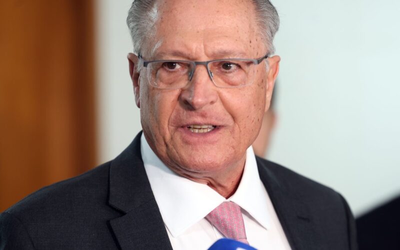Alckmin conversa com secretário de Comércio dos EUA sobre tarifaço
