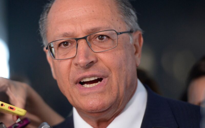 Alckmin volta a se reunir com big techs e recebe pauta do setor