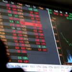 Bolsa supera os 141 mil pontos e volta a bater recorde