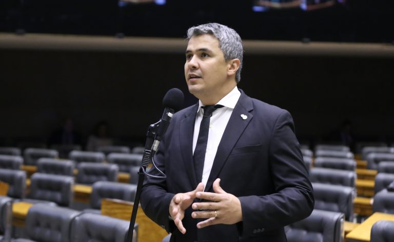 CCJ aprova política para diagnosticar e tratar doença pulmonar rara - Notícias