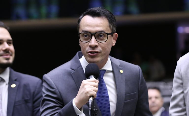 CCJ aprova projeto que regulamenta vistoria em imóveis alugados - Notícias
