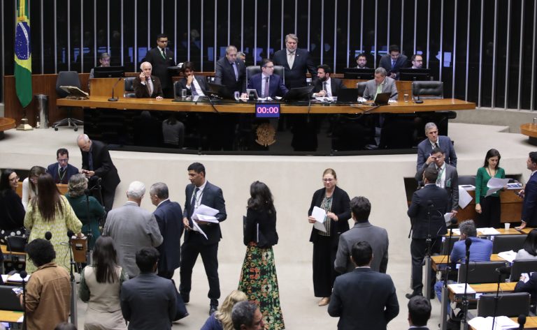 Câmara aprova novas regras para o Fundo de Desenvolvimento Científico e Tecnológico; acompanhe - Notícias