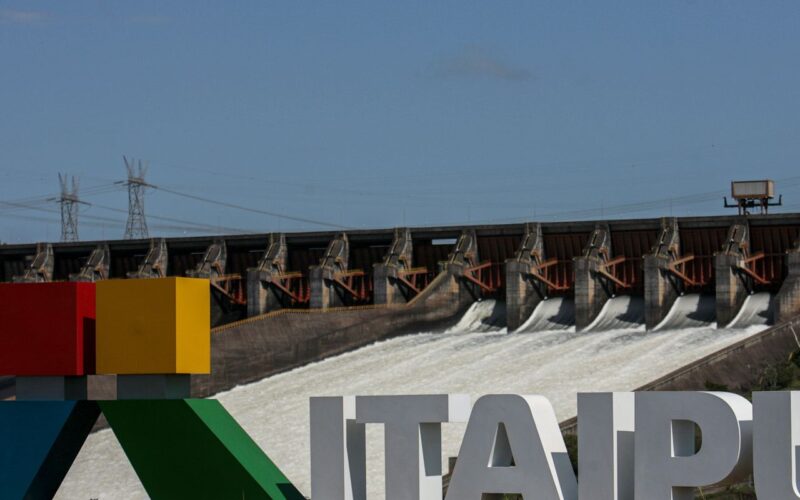 Caminhos da Reportagem apresenta projetos ambientais de Itaipu