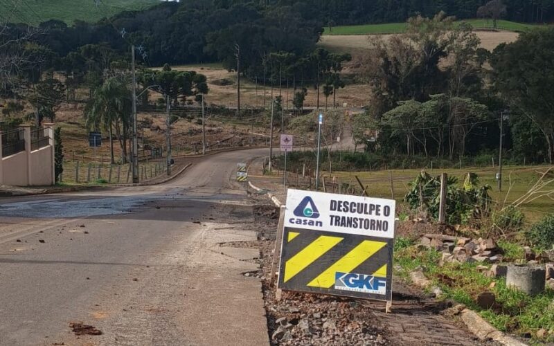 Casan investe mais de R$ 110 mil em renovação de redes de água em Treze Tílias