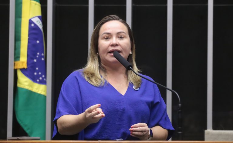 Comissão aprova identificação de quem tem doença renal crônica como pessoa com deficiência - Notícias