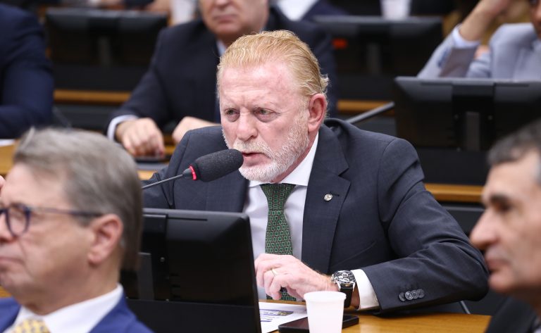 Comissão aprova limites para redução de diárias nos dias de entrada e saída em hotéis - Notícias
