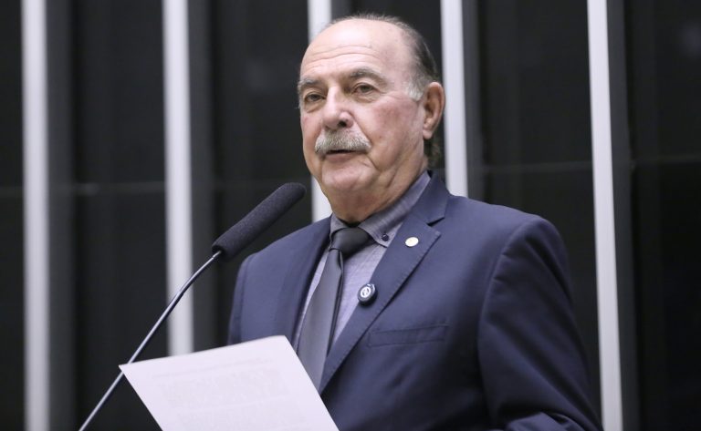 Comissão aprova novas regras de transparência para contratos de organização social com hospital público - Notícias