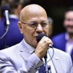 Comissão aprova proibição de discriminação de aluno bolsista - Notícias