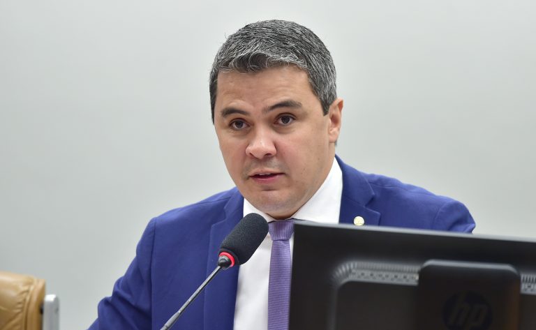 Comissão aprova proibição de sigilo de gastos públicos destinados ao enfrentamento de pandemias - Notícias