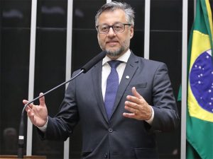 Comissão aprova projeto para garantir contrato em braile para pessoa com deficiência visual - Notícias