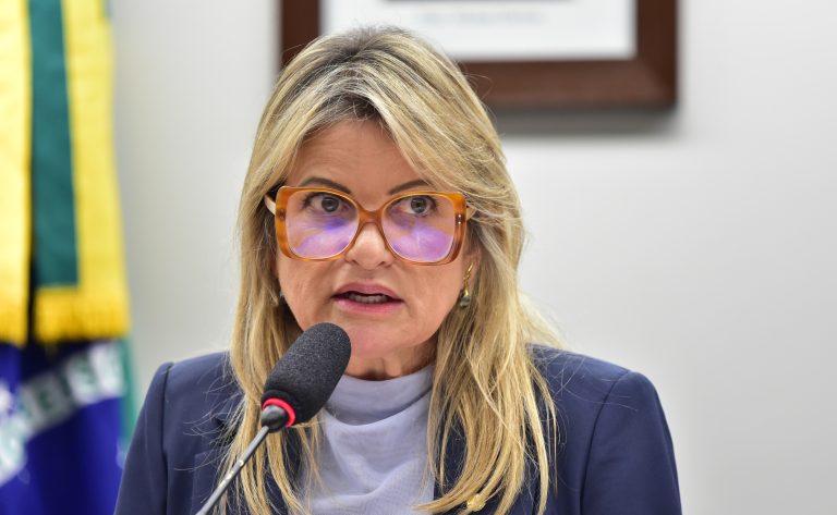 Comissão aprova projeto que destina 0,1% da arrecadação de apostas esportivas para esportes de surdos - Notícias