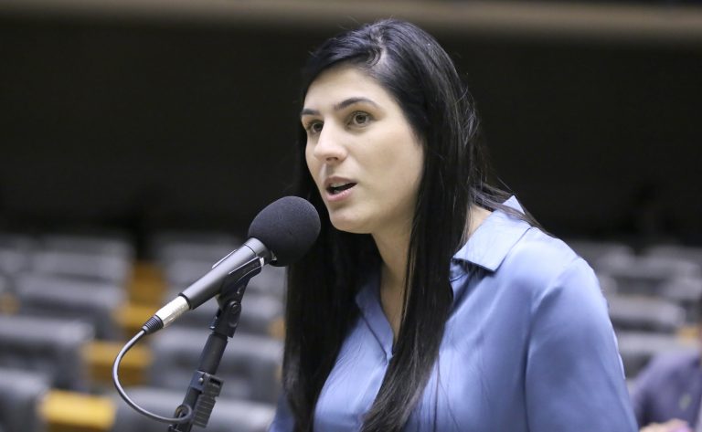 Comissão aprova regra para uso de nome afetivo de crianças e adolescentes em processo de adoção - Notícias