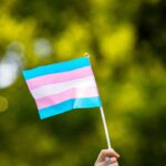 Comitê Olímpico dos EUA proíbe mulheres trans em competições femininas