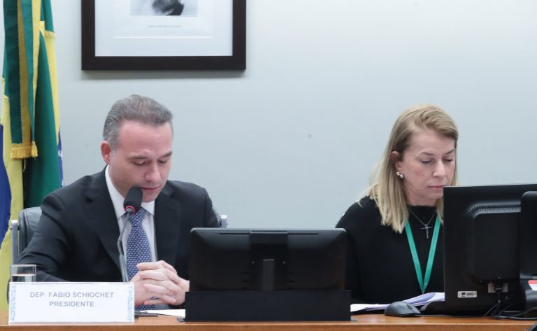 Conselho de Ética abre processo contra o deputado Gilvan da Federal - Notícias