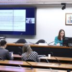 Debatedores alertam para riscos de perda de autonomia com criação do Sistema Nacional de Educação - Notícias