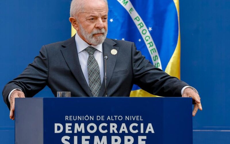 Democracia corre risco como no período nazista, diz Lula